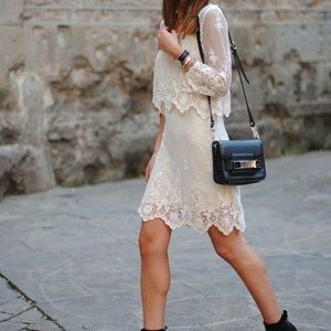 Euc Zara lace dress with inner